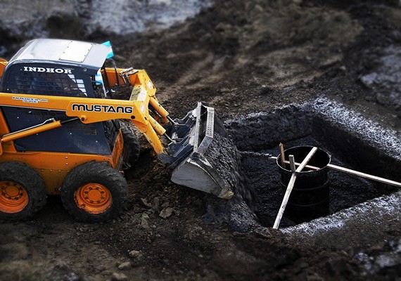 Bases especiales para torres de iluminación de gran porte.