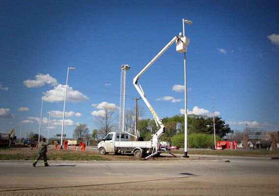 Alumbrado vial en rutas nacionales y proviniales de acceso a balnearios de Bs. As.